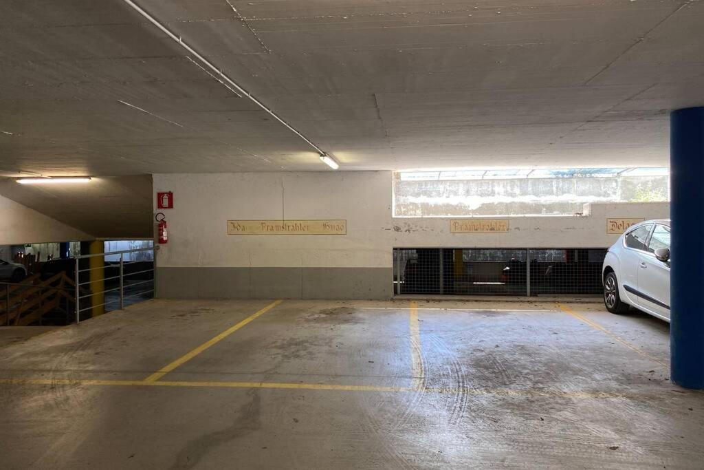 Grosse Wohnung Mit Garagenparkplatz Fiè Zewnętrze zdjęcie